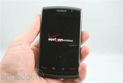 BlackBerry Storm 2 On-Hands Review BlackBerry Storm 2 On-Hands Review